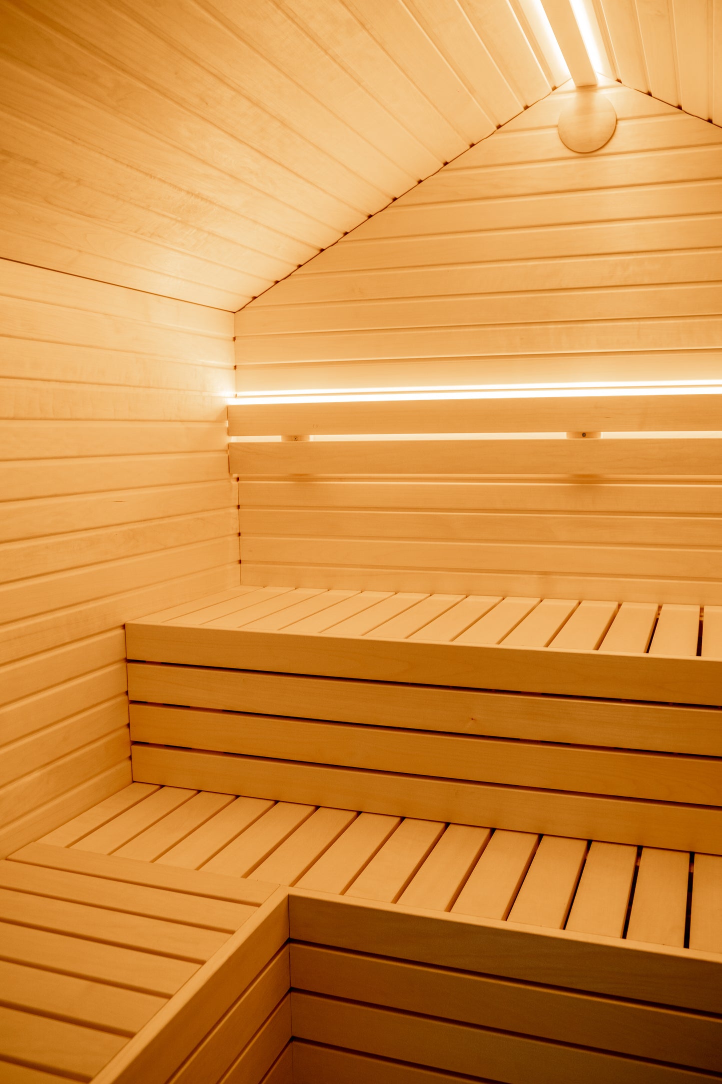 Lumi Peak Outdoor Sauna for 4 people