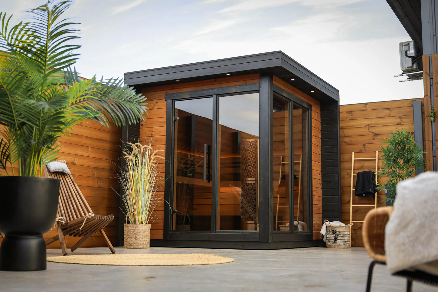 Leil® Patio S - outdoor sauna for 4 people