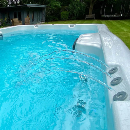 Amazonas swim spa