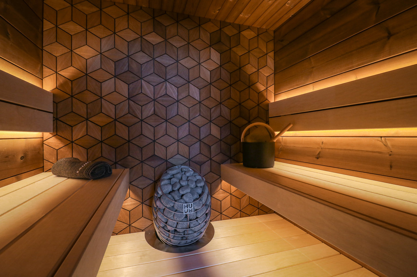 Leil® Como 4-180 - indoor sauna for 4 people