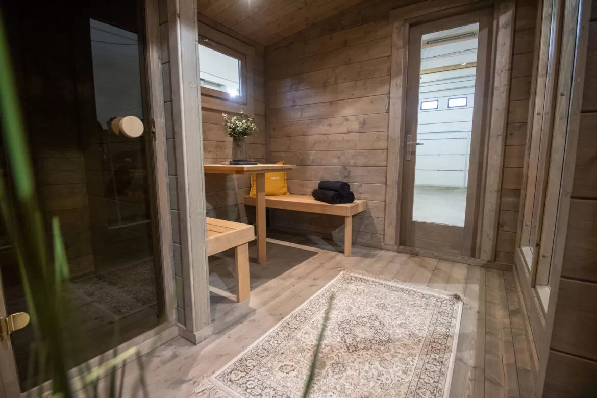 Halden XXL - log outdoor sauna for 5 people with room and shower
