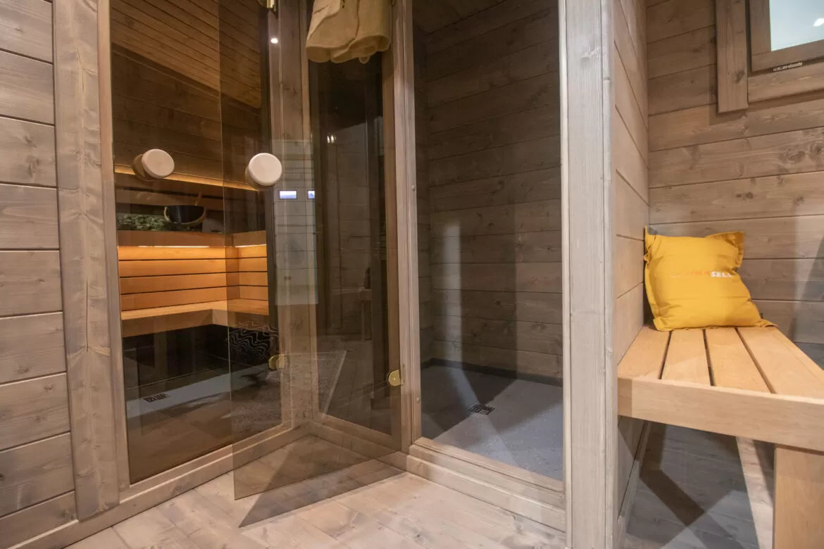 Halden XXL - log outdoor sauna for 5 people with room and shower