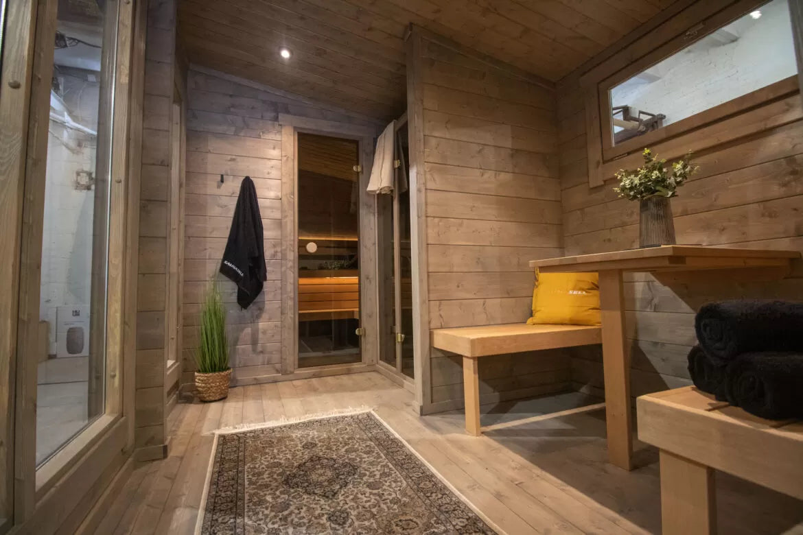 Halden XXL - log outdoor sauna for 5 people with room and shower