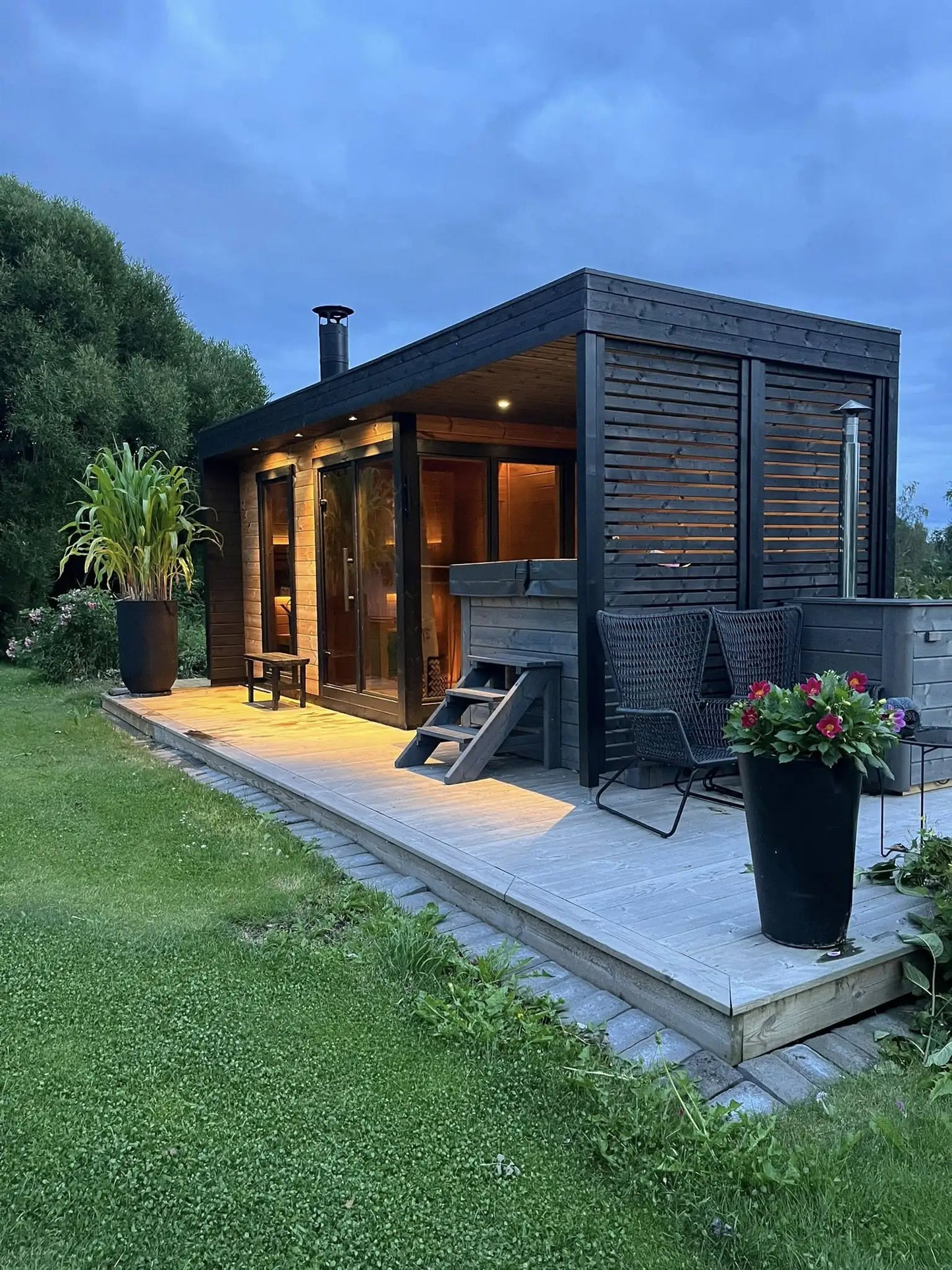 Leil® Patio L Plus - outdoor sauna for 5 people