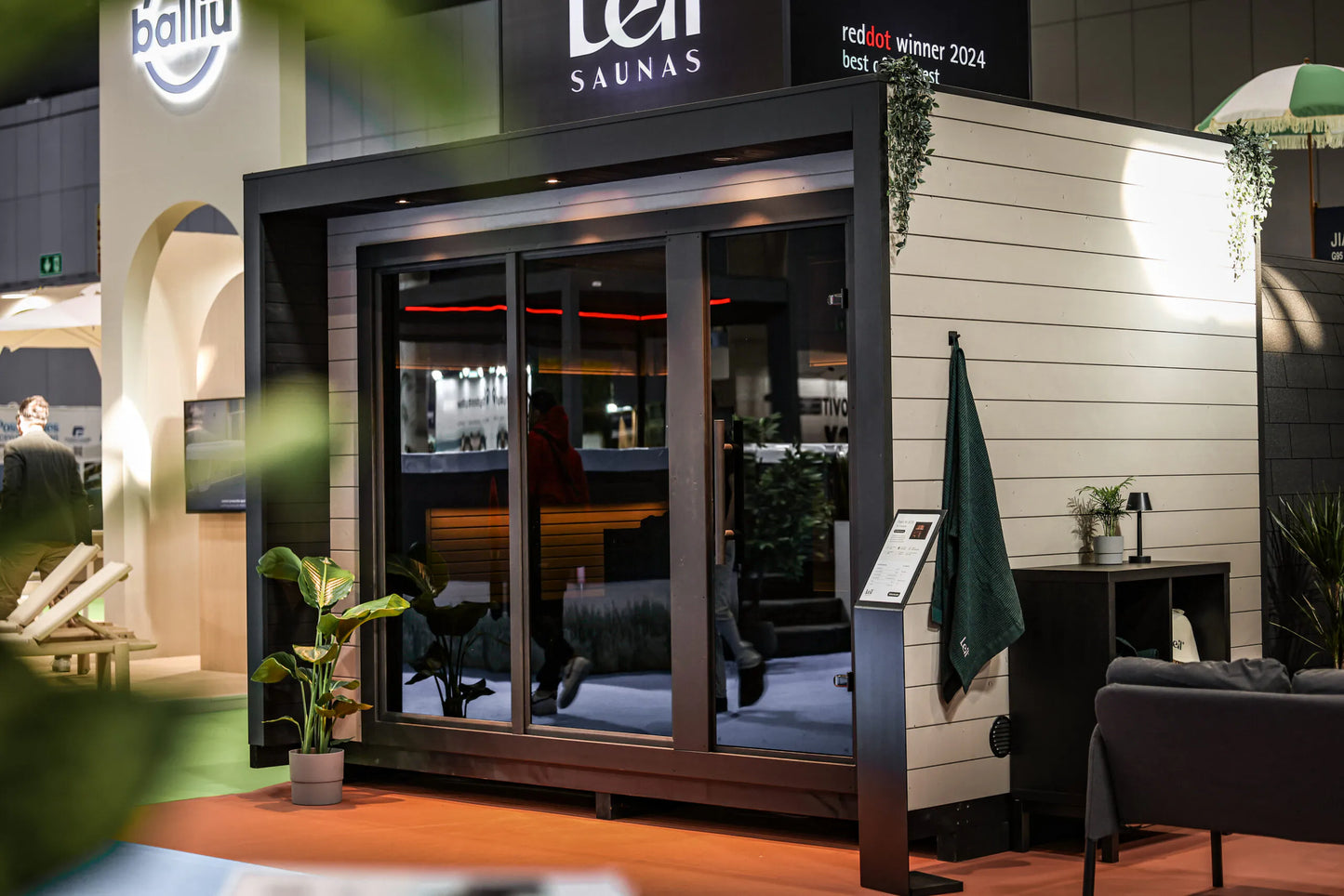 Leil® Patio M - outdoor sauna for 5 people