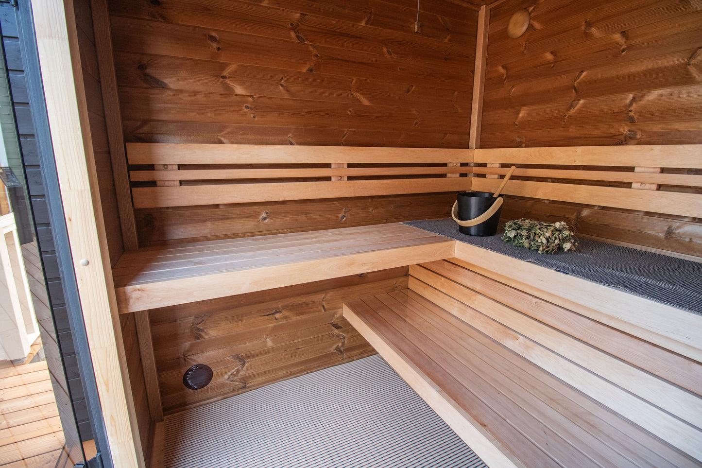 Leil® Patio S Plus - outdoor sauna for 4 people