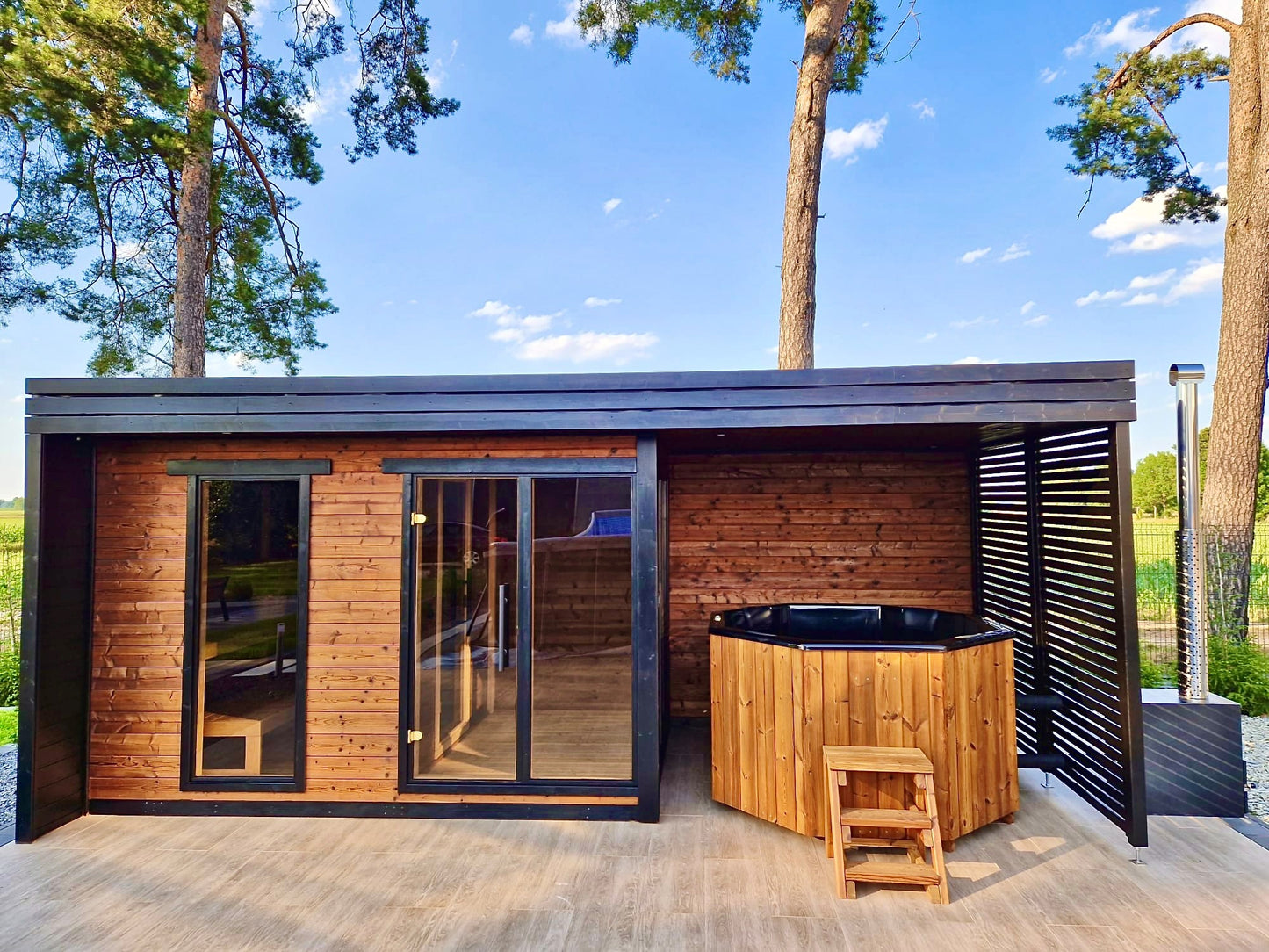 Leil® Patio L Plus - outdoor sauna for 5 people