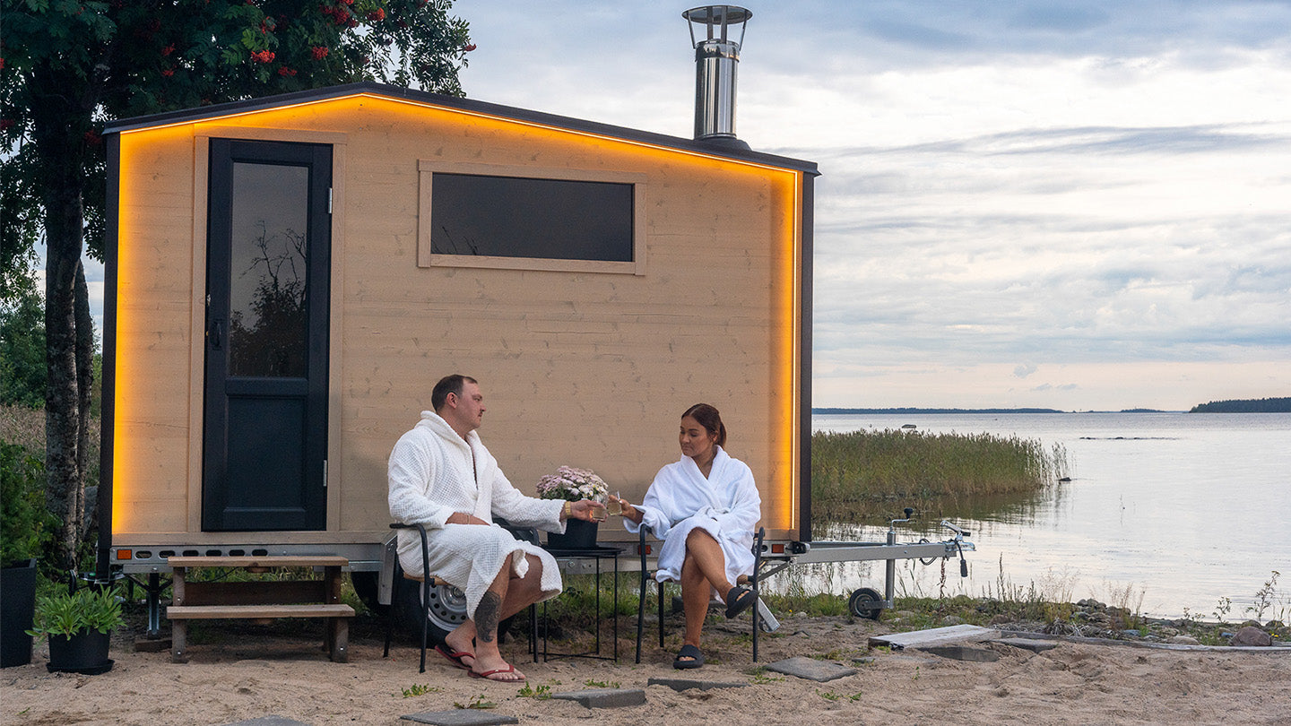 Lapelland Wagon - Mobile sauna with changing room for 4 people